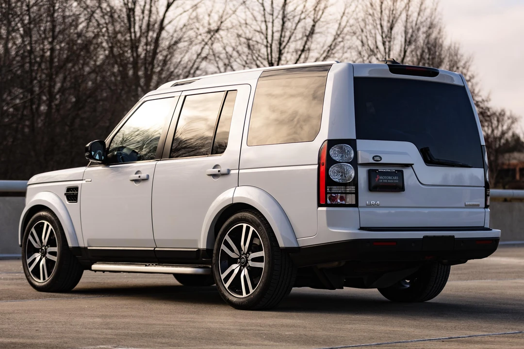 2016 Land Rover Discovery 4th Gen - Image 17 of 31