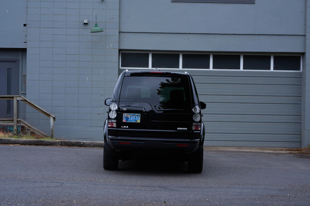 2016 Land Rover Discovery 4th Gen - Image 9 of 31