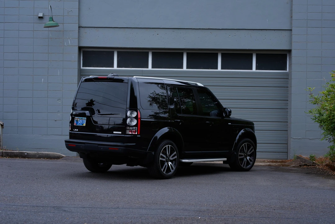 2016 Land Rover Discovery 4th Gen - Image 10 of 31