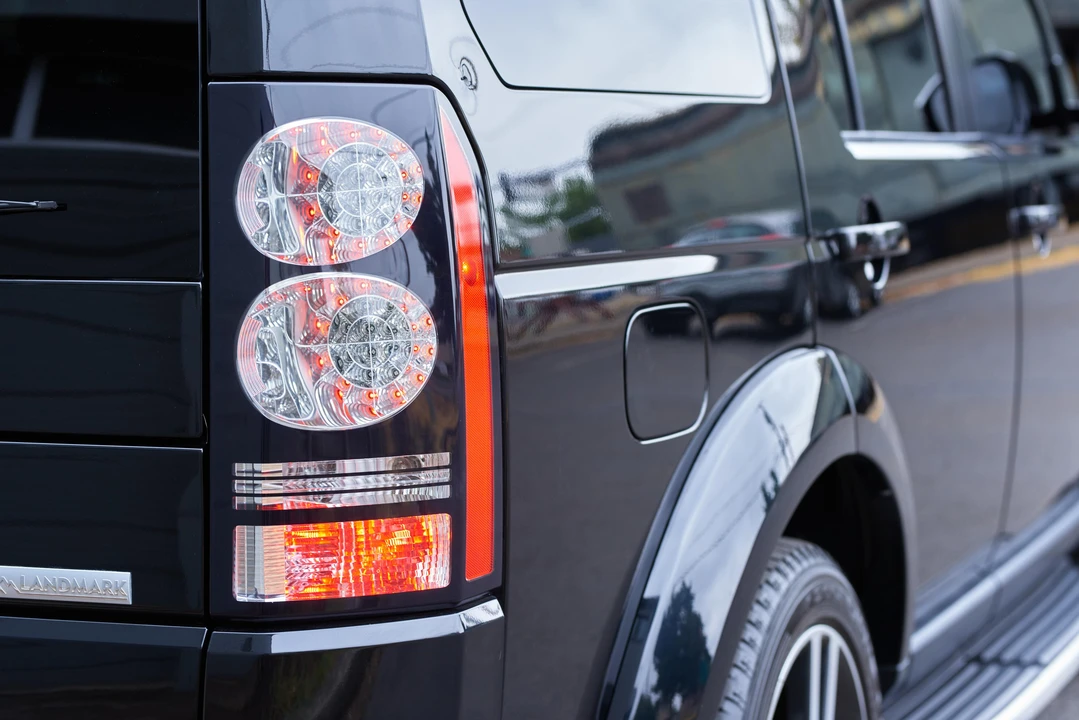 2016 Land Rover Discovery 4th Gen - Image 29 of 31