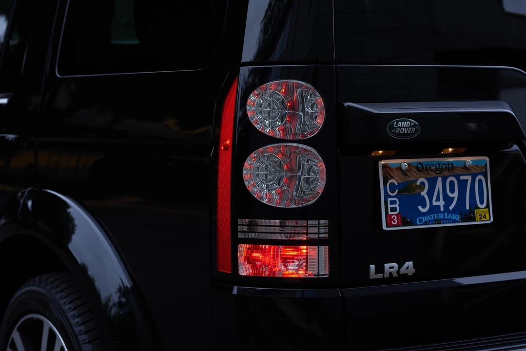 2016 Land Rover Discovery 4th Gen - Image 24 of 31