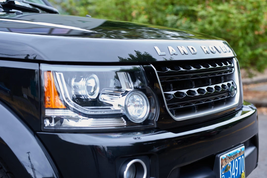 2016 Land Rover Discovery 4th Gen - Image 13 of 31