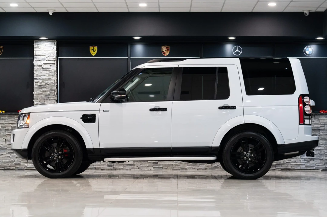 2016 Land Rover Discovery 4th Gen - Image 3 of 7