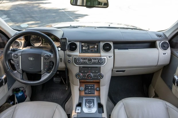 2016 Land Rover Discovery 4th Gen - Image 5 of 7