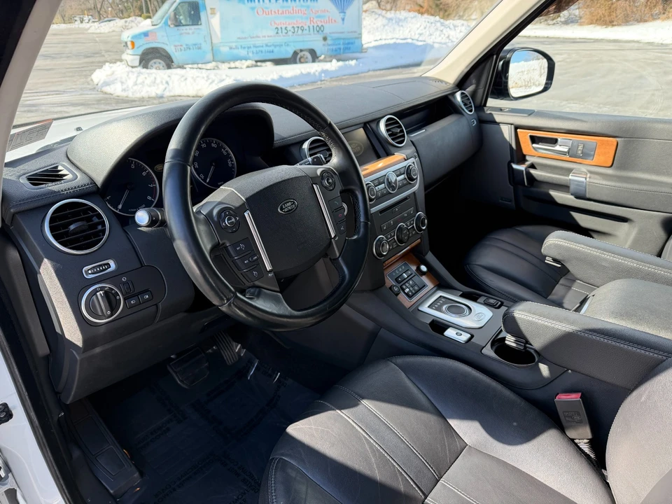 2016 Land Rover Discovery 4th Gen - Image 15 of 21