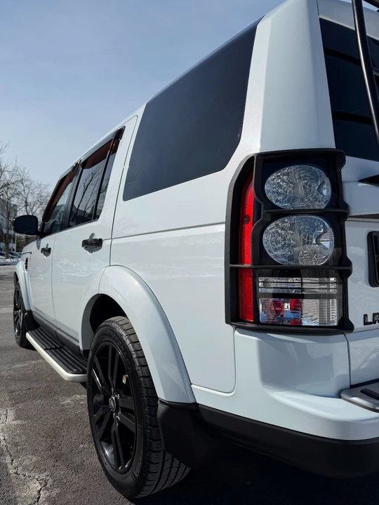 2016 Land Rover Discovery 4th Gen - Image 12 of 21