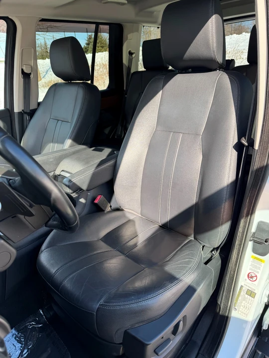 2016 Land Rover Discovery 4th Gen - Image 16 of 21