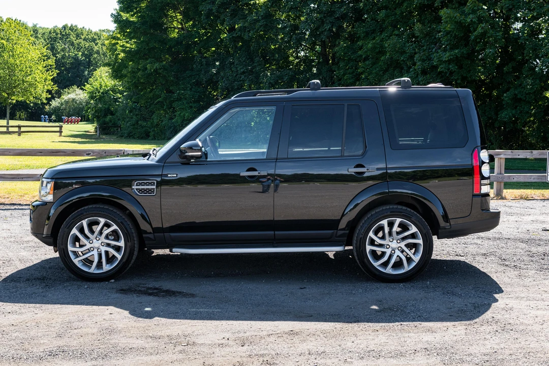2016 Land Rover Discovery 4th Gen - Image 3 of 31