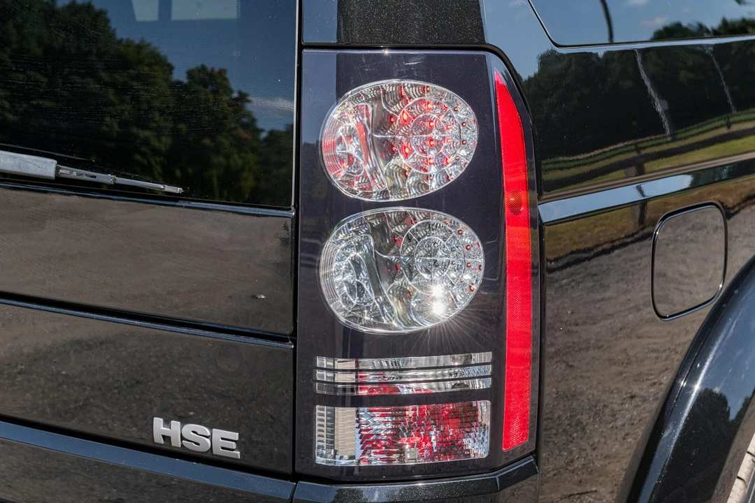 2016 Land Rover Discovery 4th Gen - Image 27 of 31