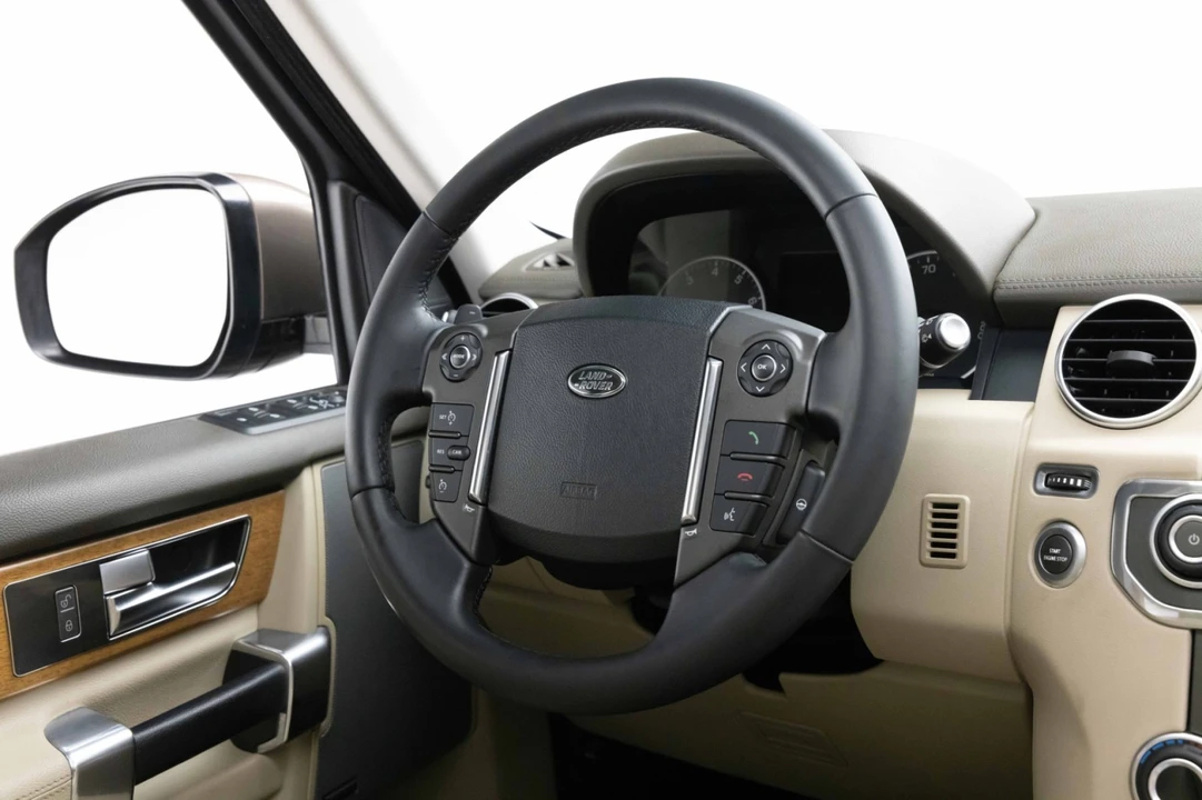 2016 Land Rover Discovery 4th Gen - Image 10 of 21