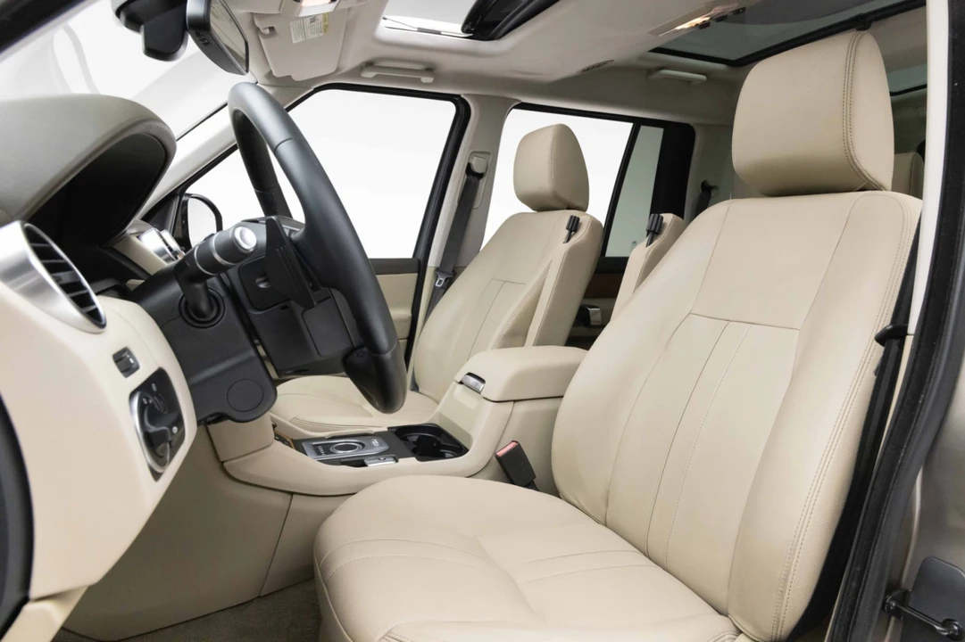 2016 Land Rover Discovery 4th Gen - Image 8 of 21