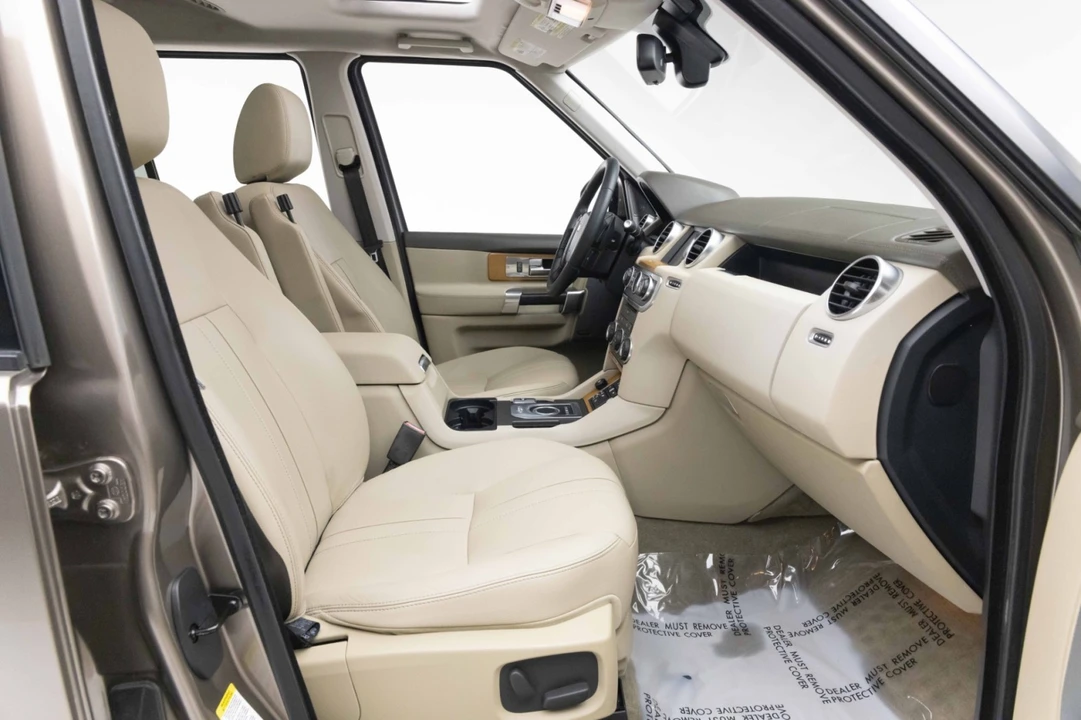 2016 Land Rover Discovery 4th Gen - Image 18 of 21