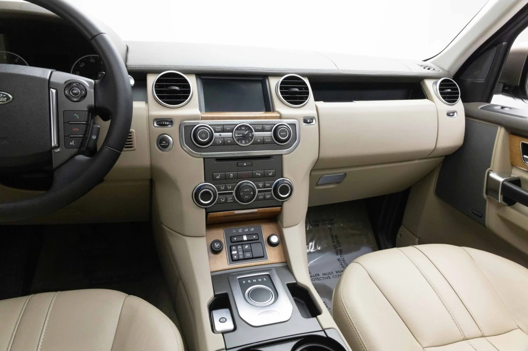 2016 Land Rover Discovery 4th Gen - Image 14 of 21
