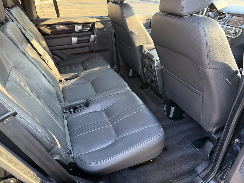 2016 Land Rover Discovery 4th Gen - Image 19 of 21