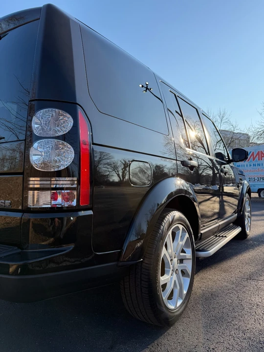 2016 Land Rover Discovery 4th Gen - Image 11 of 21