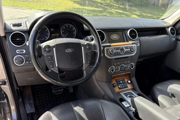 2016 Land Rover Discovery 4th Gen - Image 5 of 7