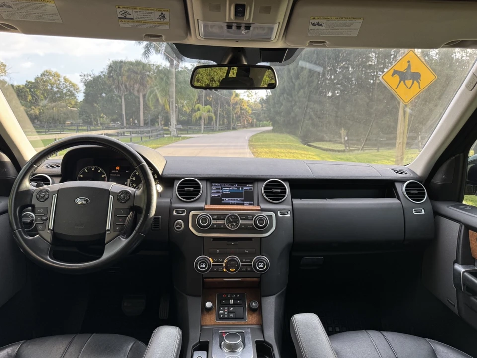 2016 Land Rover Discovery 4th Gen - Image 4 of 10
