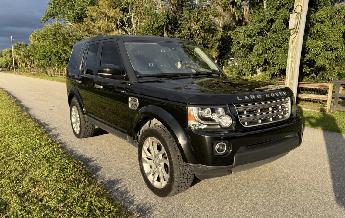 2016 Land Rover Discovery 4th Gen - Image 2 of 10