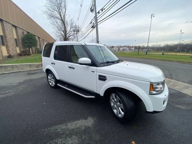 2016 Land Rover Discovery 4th Gen - Image 4 of 12