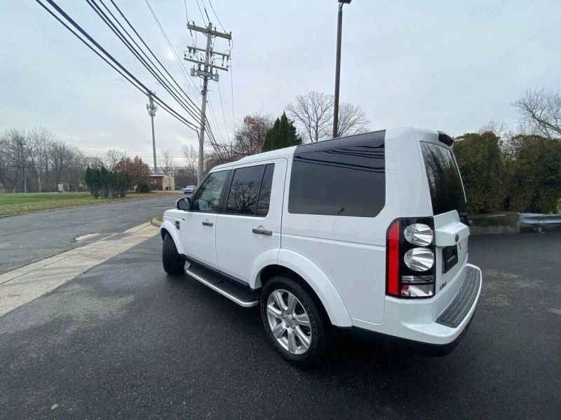 2016 Land Rover Discovery 4th Gen - Image 5 of 12