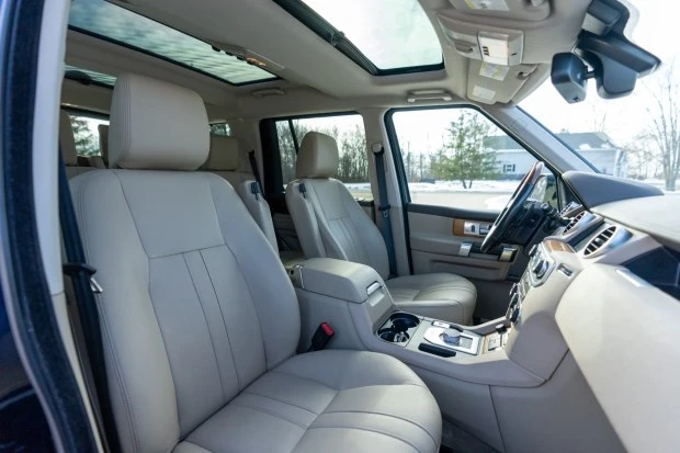2016 Land Rover Discovery 4th Gen - Image 4 of 7