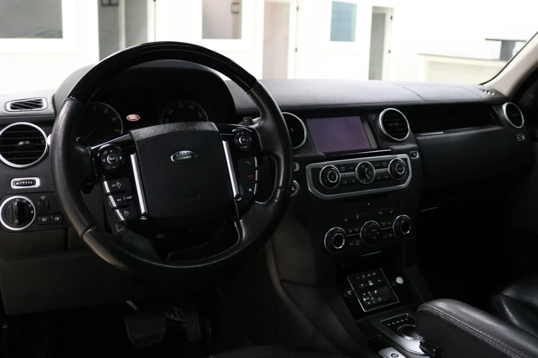 2016 Land Rover Discovery 4th Gen - Image 5 of 7