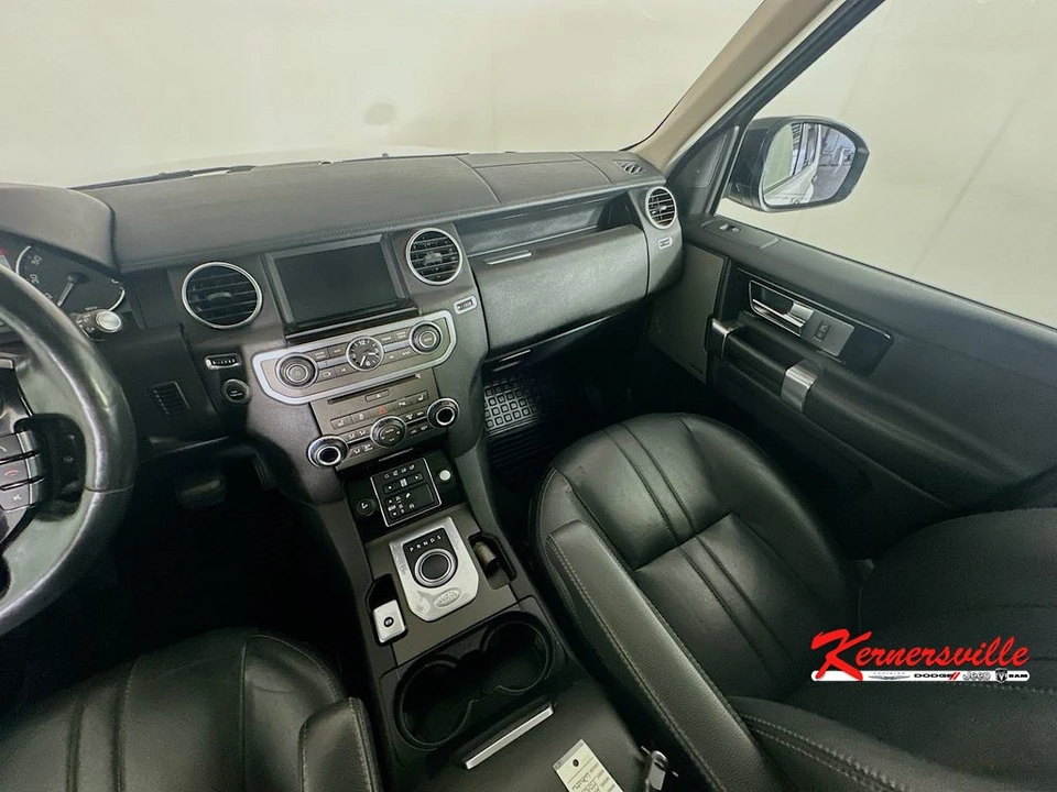 2016 Land Rover Discovery 4th Gen - Image 11 of 24