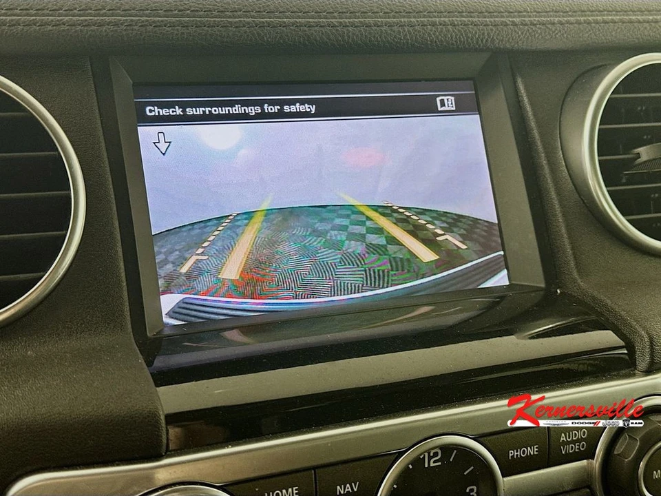2016 Land Rover Discovery 4th Gen - Image 20 of 24