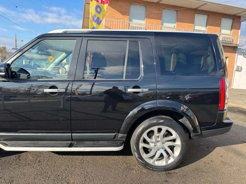 2016 Land Rover Discovery 4th Gen - Image 10 of 12