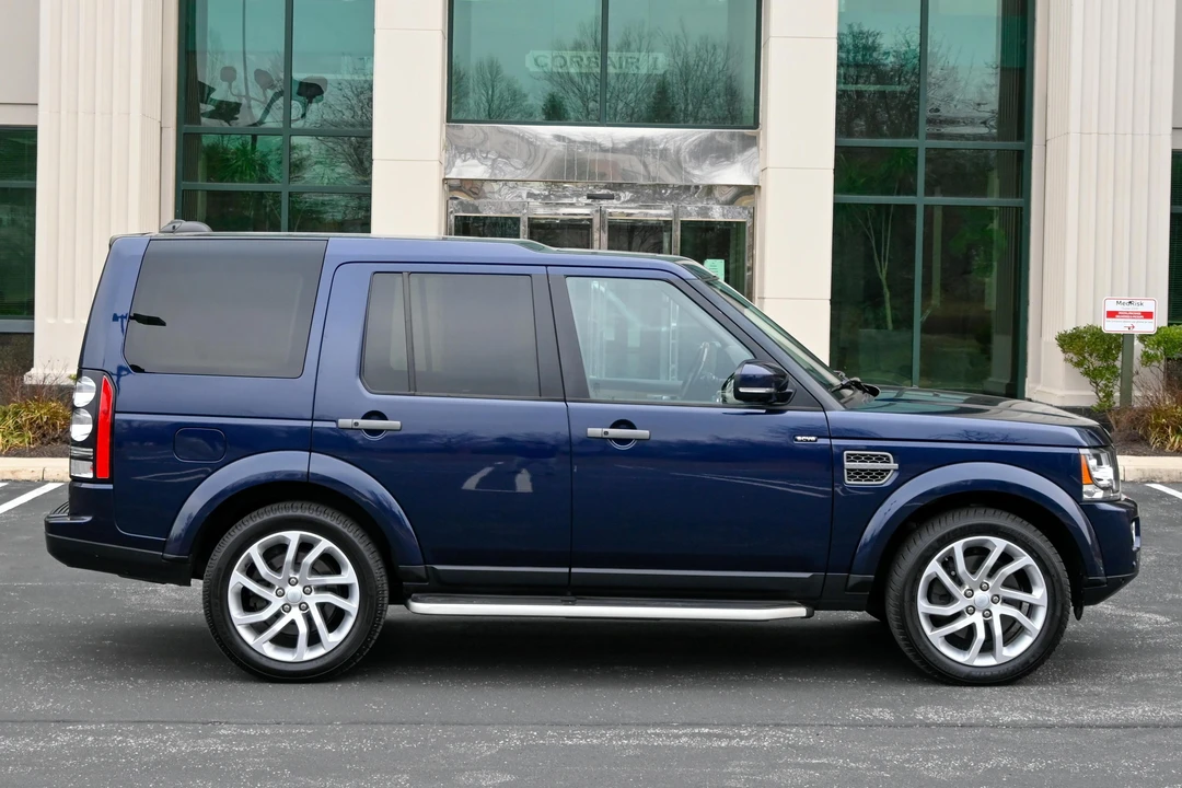 2016 Land Rover Discovery 4th Gen - Image 3 of 31