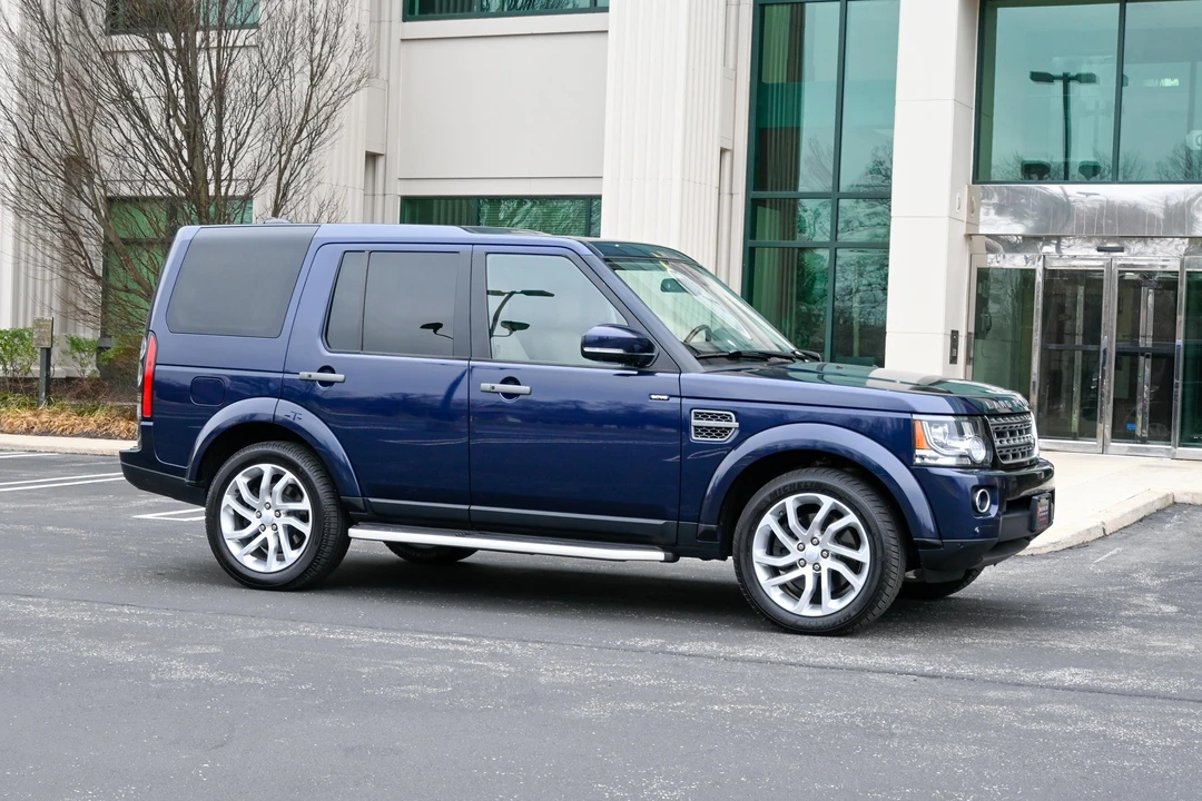 2016 Land Rover Discovery 4th Gen - Image 25 of 31