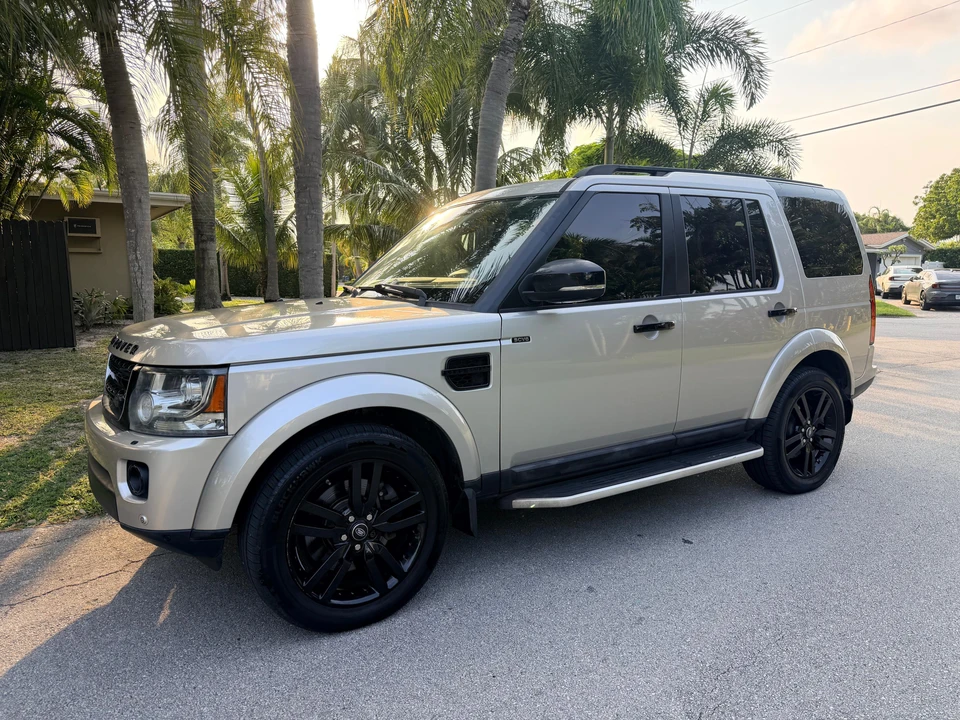 2016 Land Rover Discovery 4th Gen - Image 23 of 31