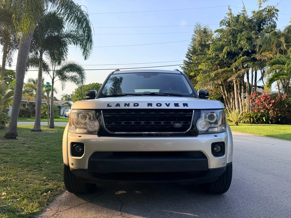 2016 Land Rover Discovery 4th Gen - Image 18 of 31