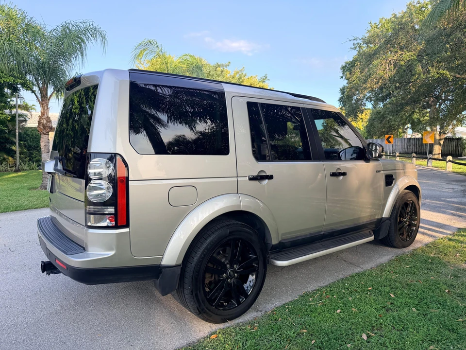 2016 Land Rover Discovery 4th Gen - Image 31 of 31