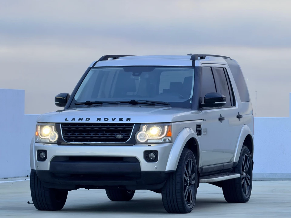 2016 Land Rover Discovery 4th Gen - Image 8 of 31