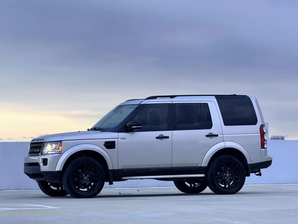 2016 Land Rover Discovery 4th Gen - Image 11 of 31