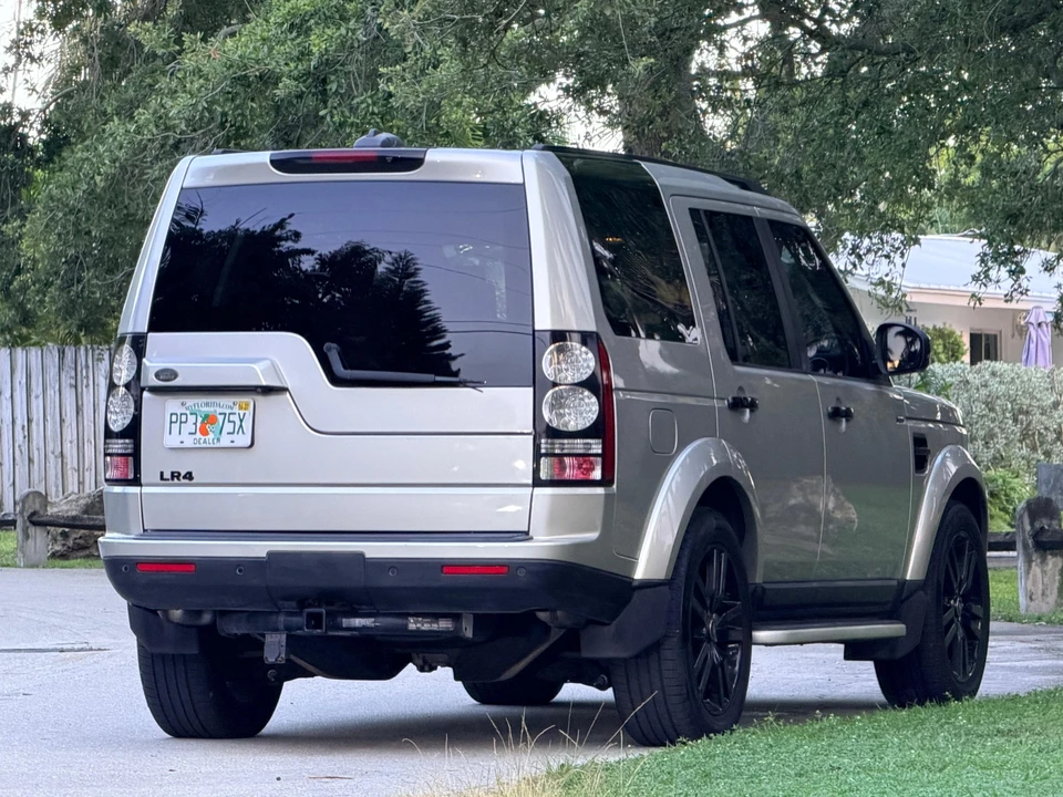 2016 Land Rover Discovery 4th Gen - Image 29 of 31