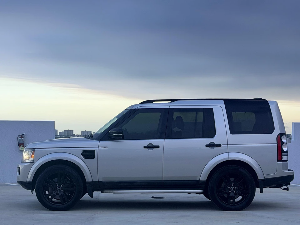 2016 Land Rover Discovery 4th Gen - Image 12 of 31
