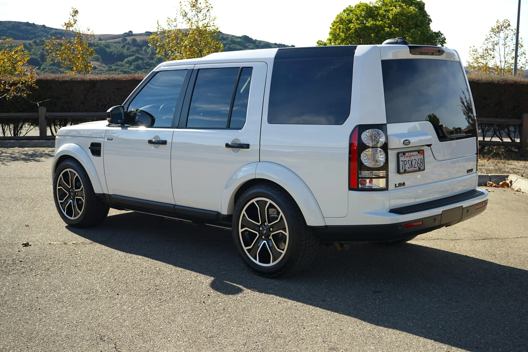 2016 Land Rover Discovery 4th Gen - Image 16 of 31