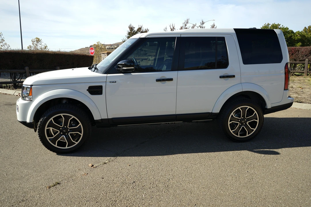2016 Land Rover Discovery 4th Gen - Image 11 of 31