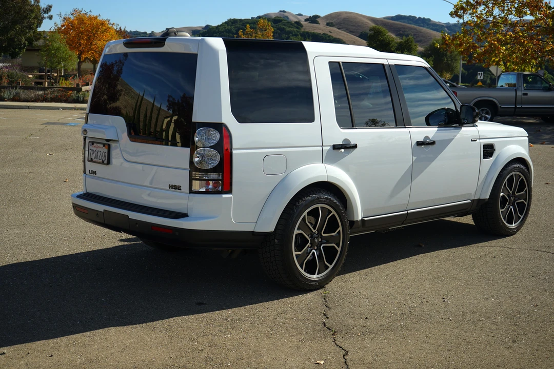 2016 Land Rover Discovery 4th Gen - Image 25 of 31