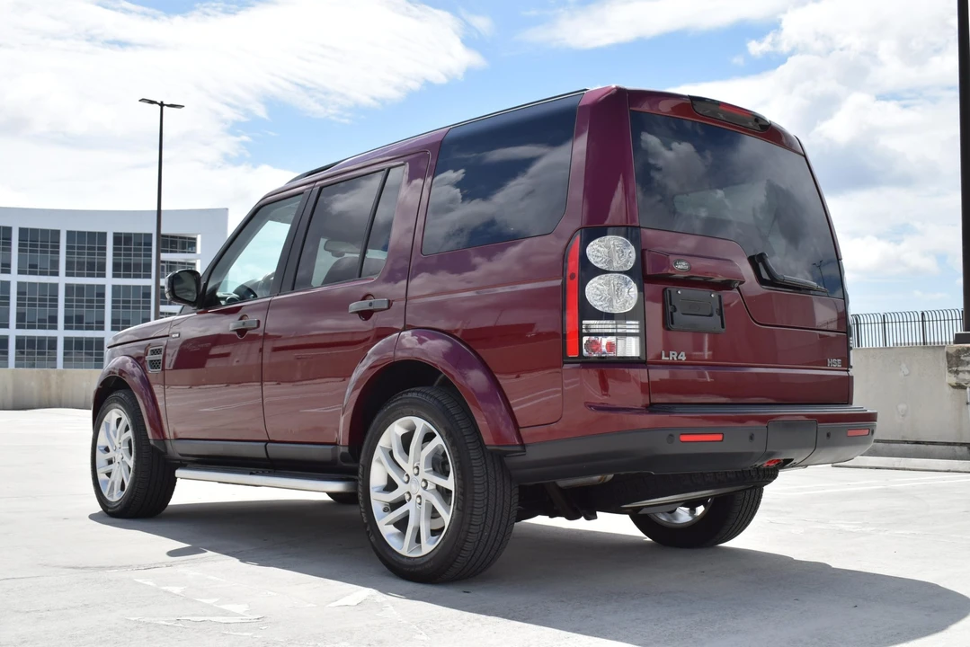 2016 Land Rover Discovery 4th Gen - Image 14 of 31