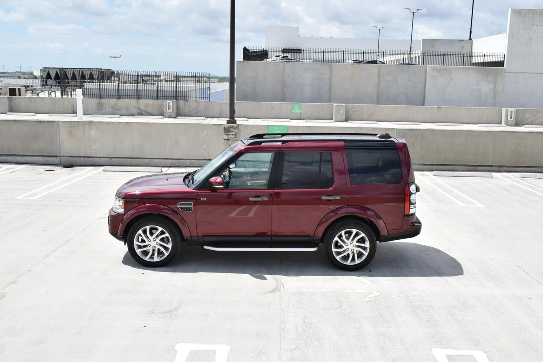 2016 Land Rover Discovery 4th Gen - Image 17 of 31