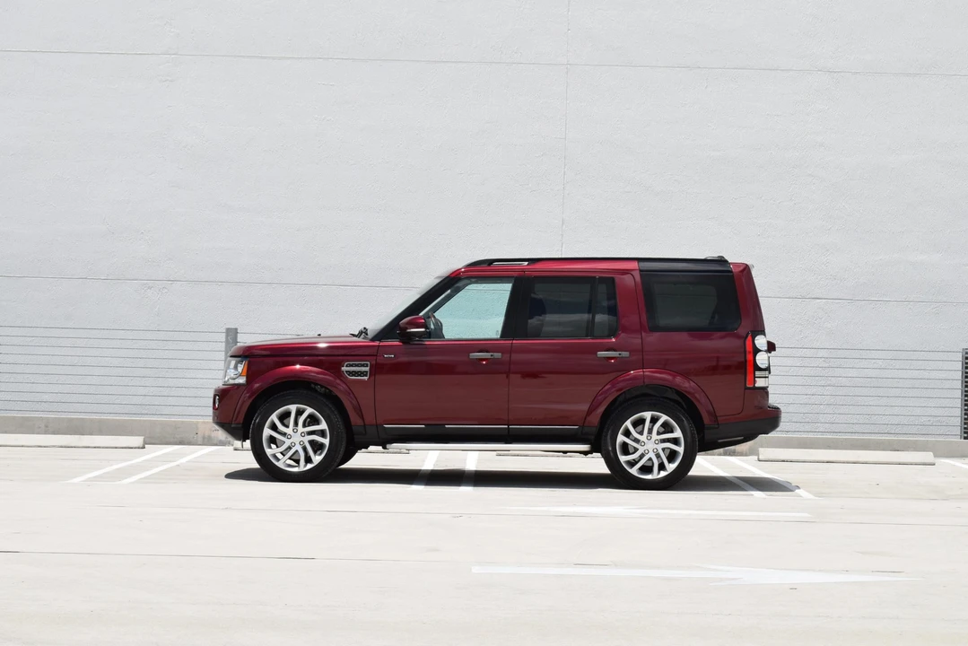 2016 Land Rover Discovery 4th Gen - Image 19 of 31