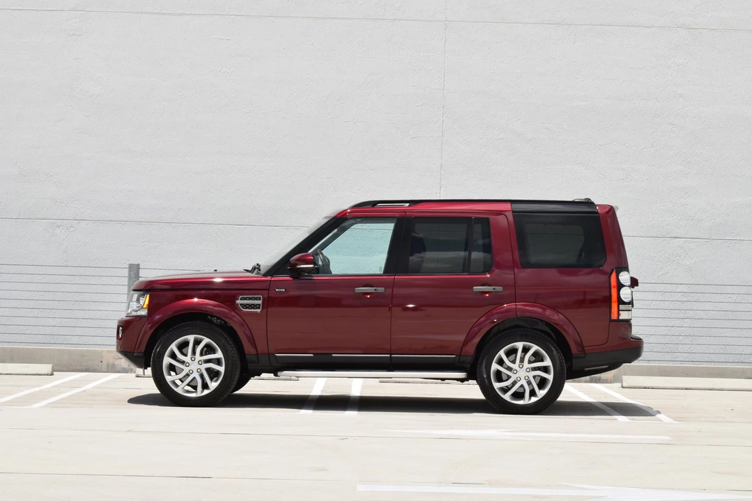 2016 Land Rover Discovery 4th Gen - Image 10 of 31