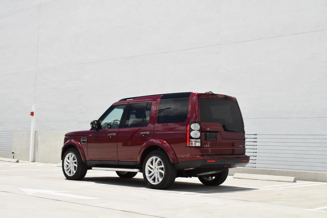 2016 Land Rover Discovery 4th Gen - Image 21 of 31