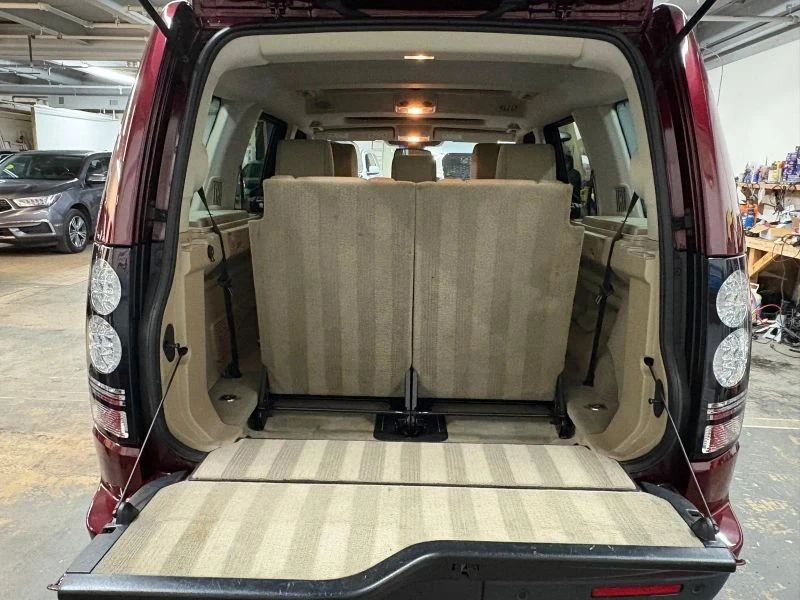 2016 Land Rover Discovery 4th Gen - Image 9 of 12