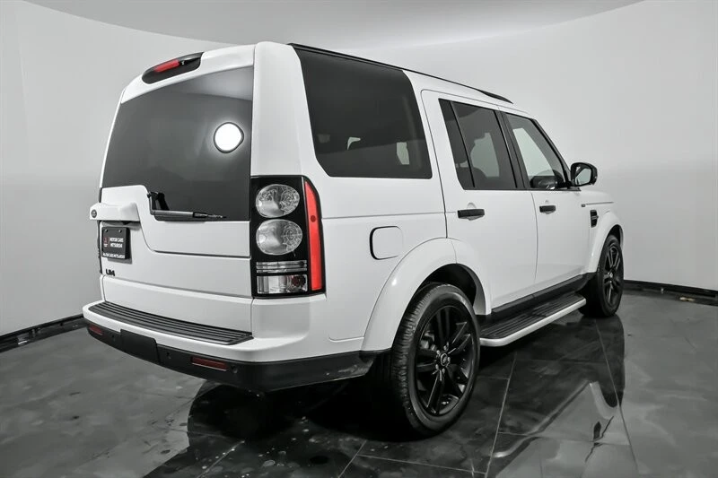 2016 Land Rover Discovery 4th Gen - Image 10 of 12