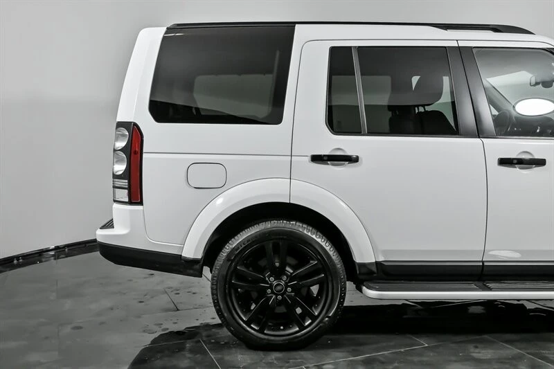 2016 Land Rover Discovery 4th Gen - Image 11 of 12