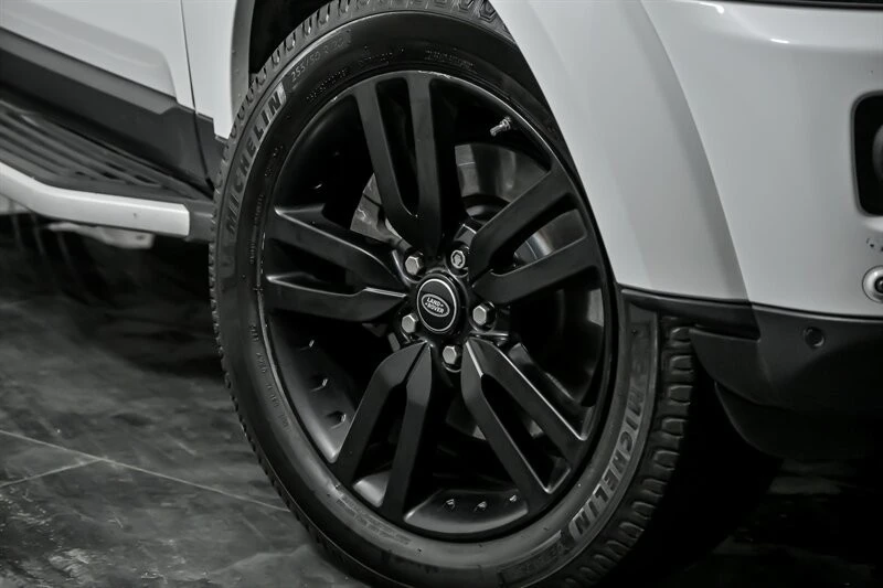 2016 Land Rover Discovery 4th Gen - Image 3 of 12